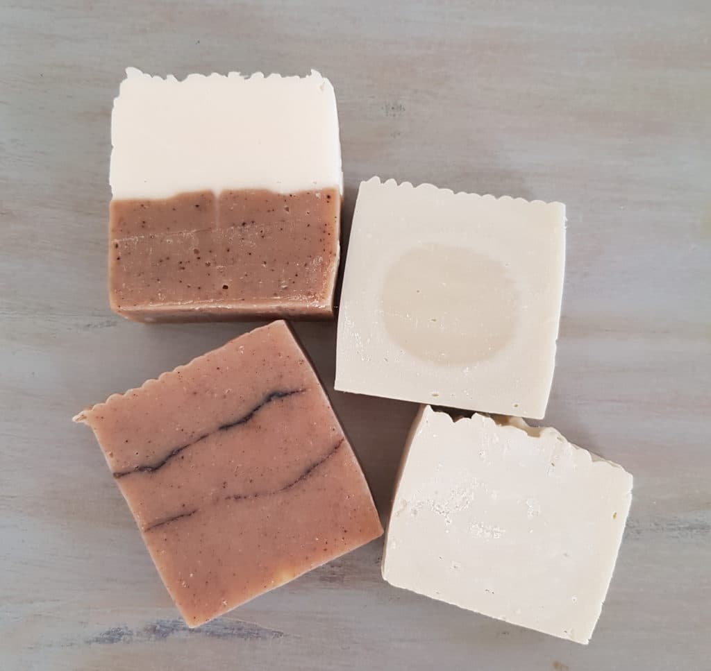 Minimalists Guide to Plastic Free Travel Toiletries: The Best DIY Solid Toiletries for Travelling Carry On Only