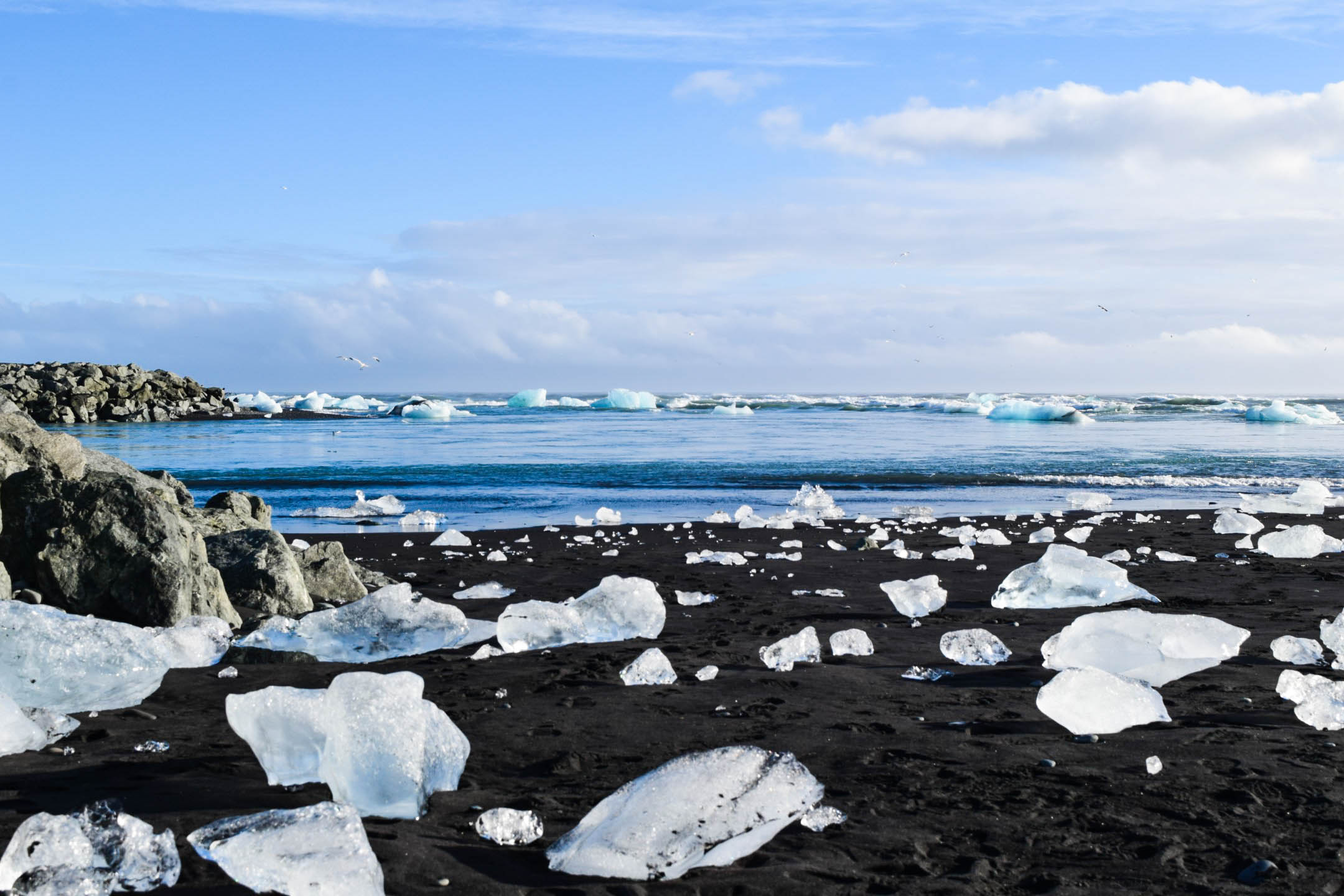 Diamond Beach — ice on black sand near Jökulsárlón