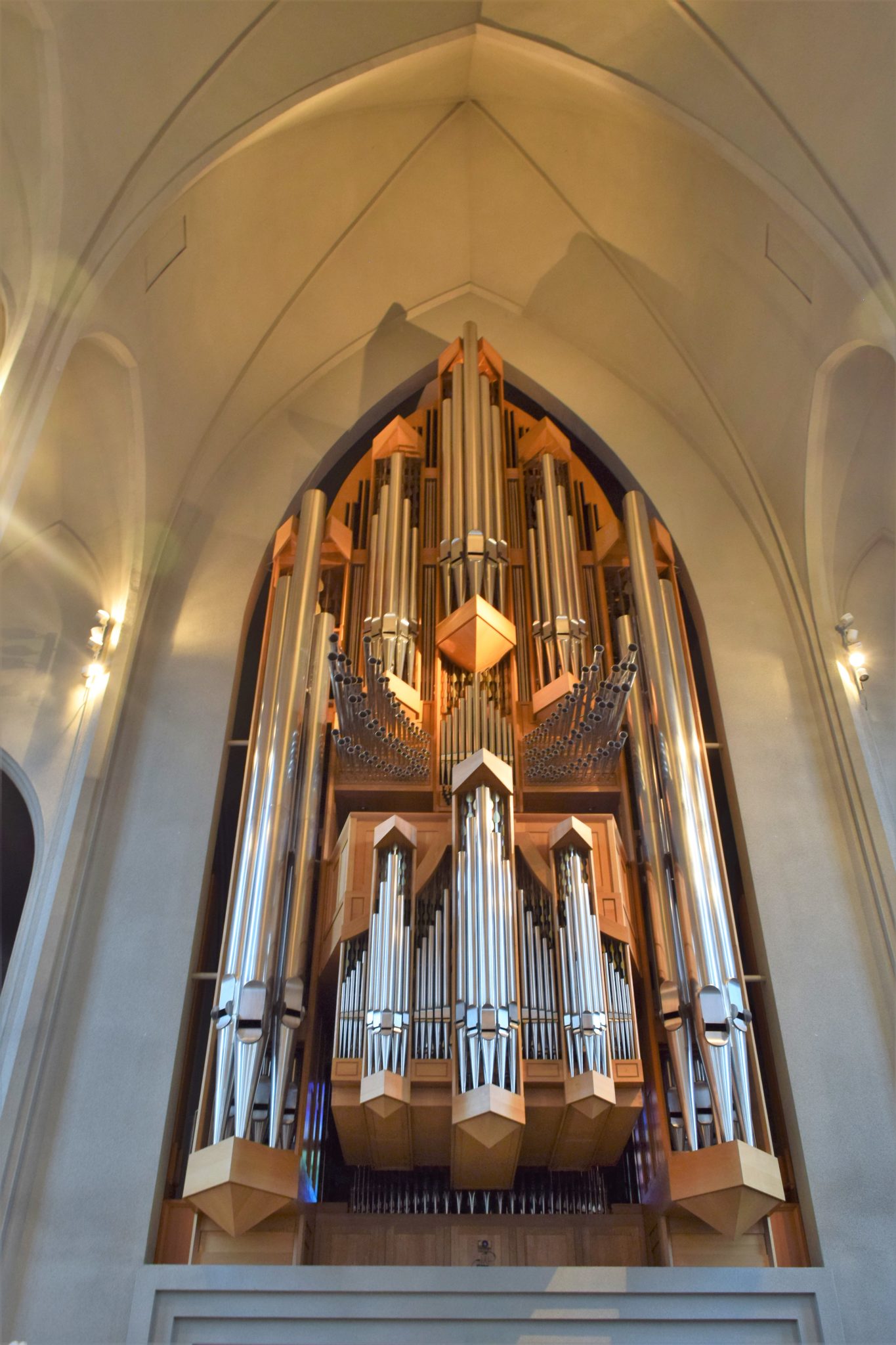 Inside Hallgrímskirkja