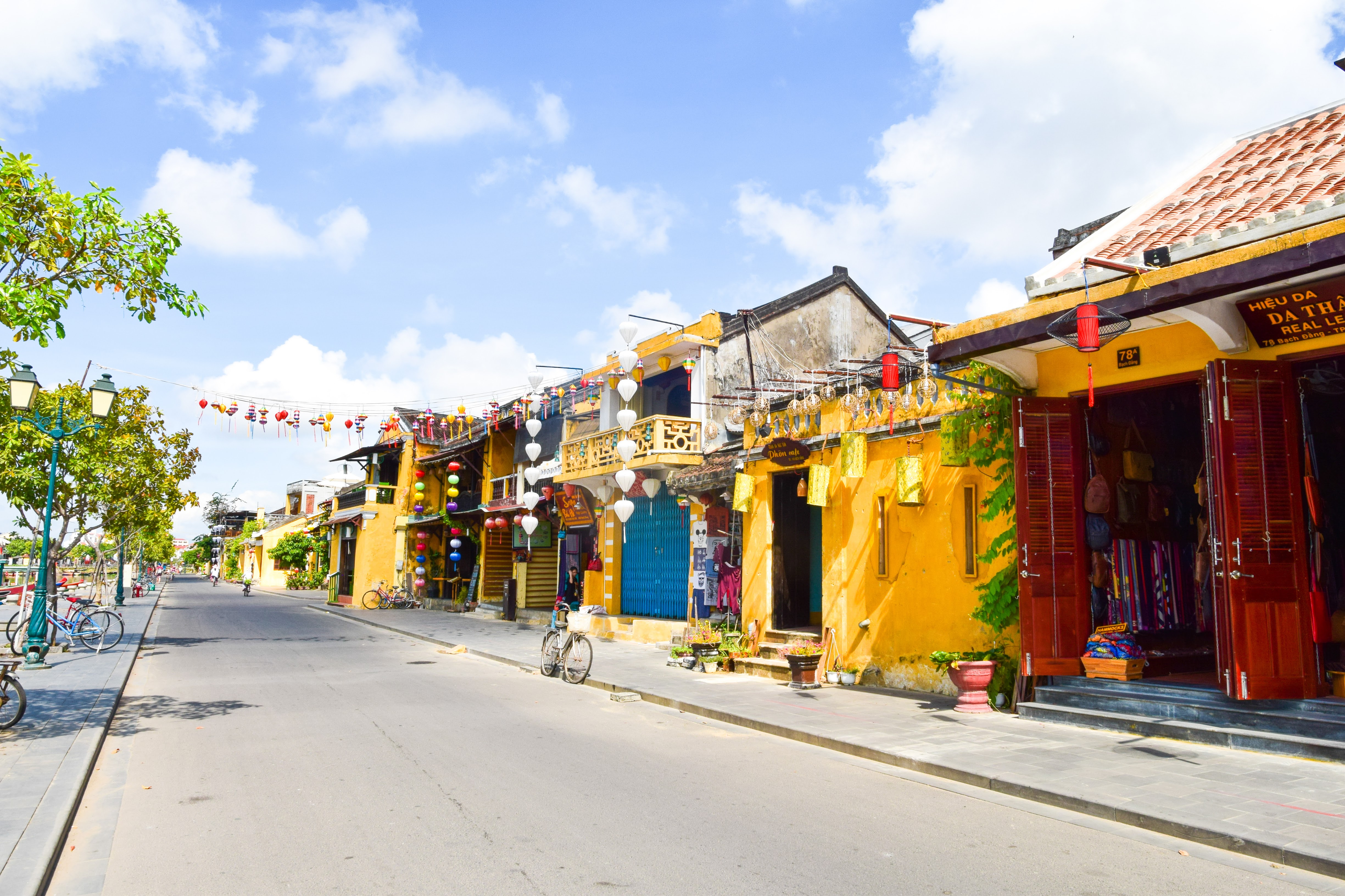 Street views of Hoi An